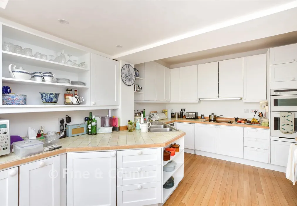 Kitchen / Breakfast Room - Blackfriars Street, Canterbury, Kent - Wards of Kent