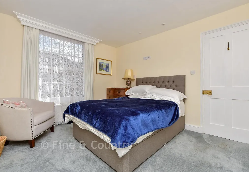 Bedroom 2 - Blackfriars Street, Canterbury, Kent - Wards of Kent