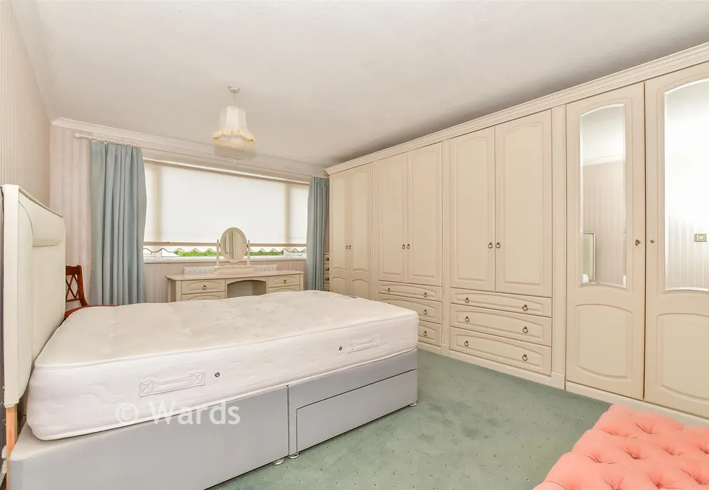 Bedroom 1 - Sene Park, Hythe, Kent - Wards of Kent