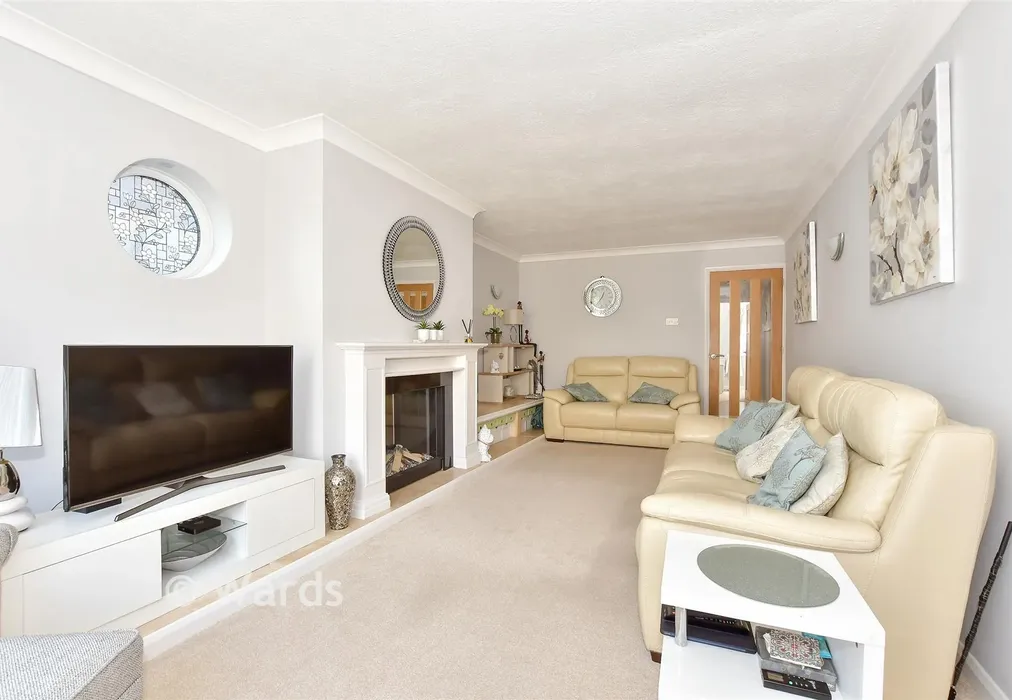 Lounge - Sandown Drive, Herne Bay, Kent - Wards of Kent