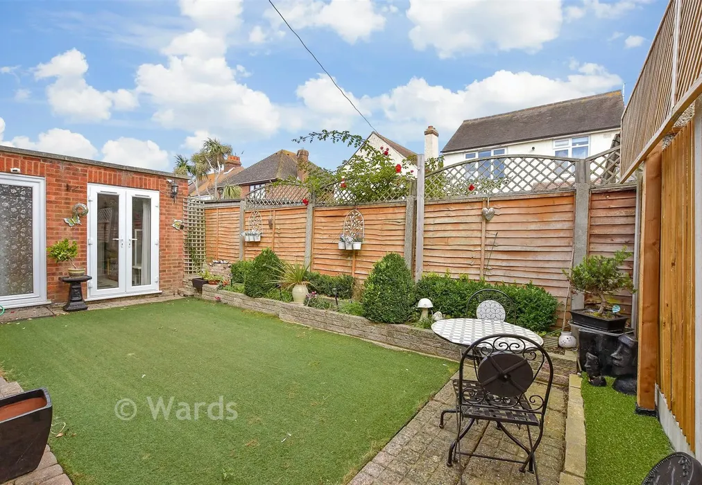 Rear Garden - Sandown Drive, Herne Bay, Kent - Wards of Kent