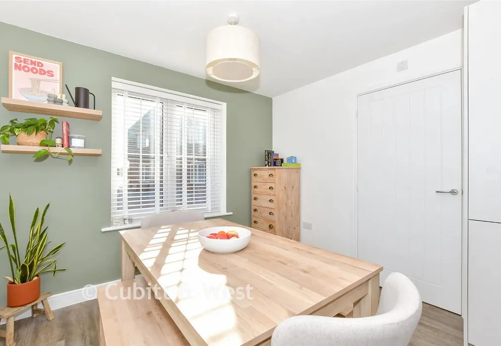 Kitchen/ Diner - Legg Vale, Chichester, West Sussex - Wards of Kent