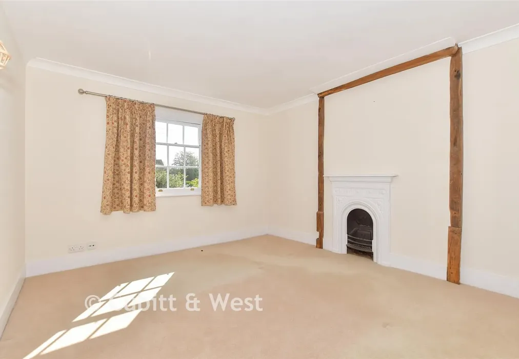 Bedroom 2 - Church Street, Rudgwick, West Sussex - Wards of Kent