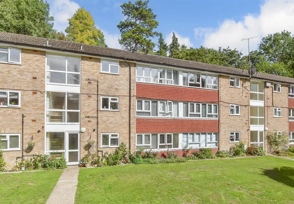 External (Web) - Succombs Hill, Warlingham, Surrey - Wards of Kent