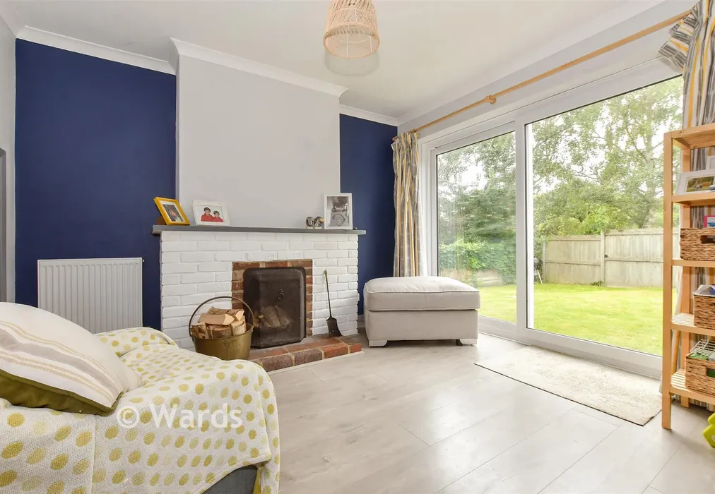 Lounge - St. Mildred's Court, Walmer, Deal, Kent - Wards of Kent