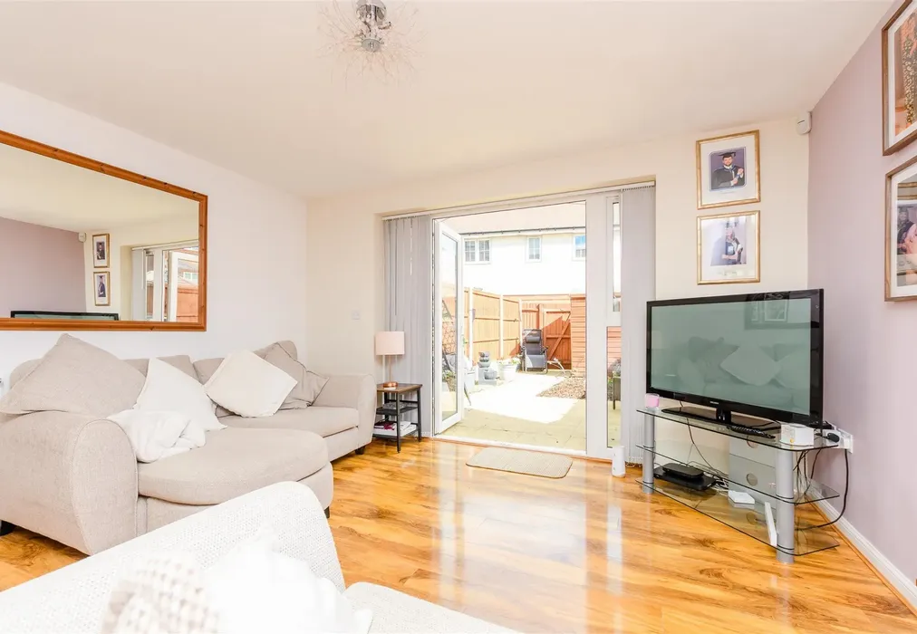 Living Room - Laurence Rise, Dartford, Kent - Wards of Kent