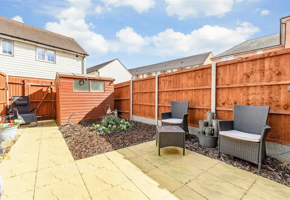 Rear Garden - Laurence Rise, Dartford, Kent - Wards of Kent