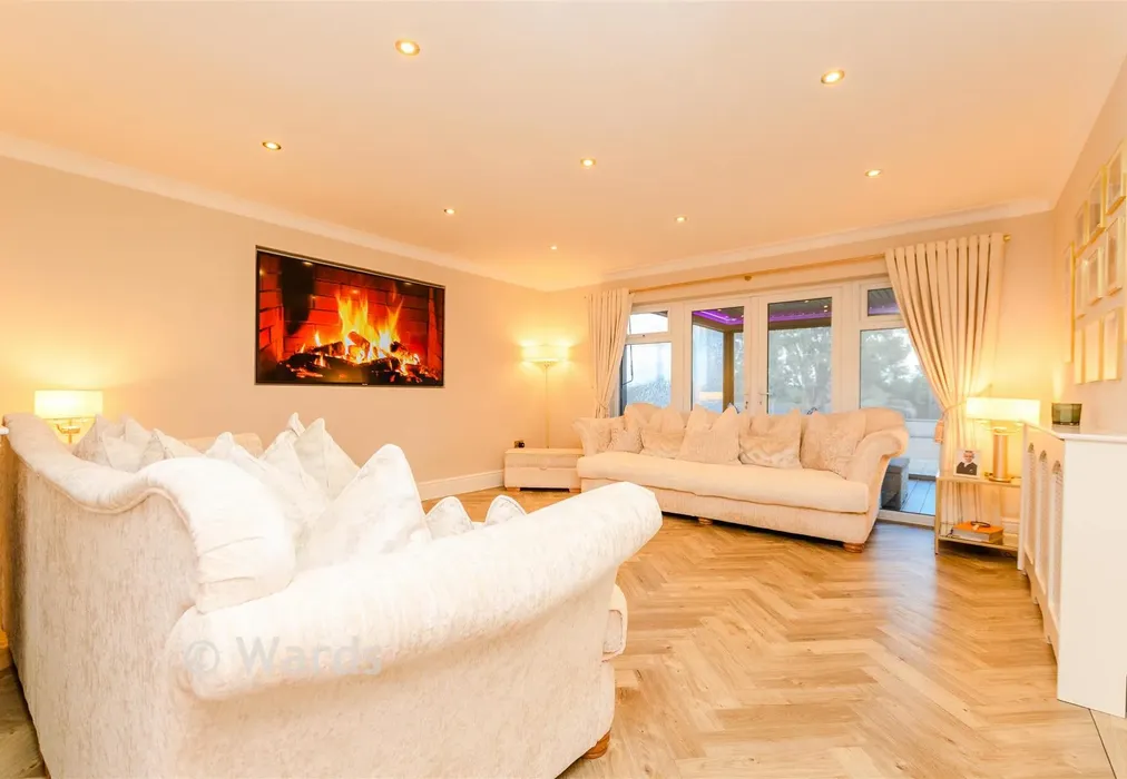 Lounge - The Grove, West Kingsdown, Sevenoaks, Kent - Wards of Kent