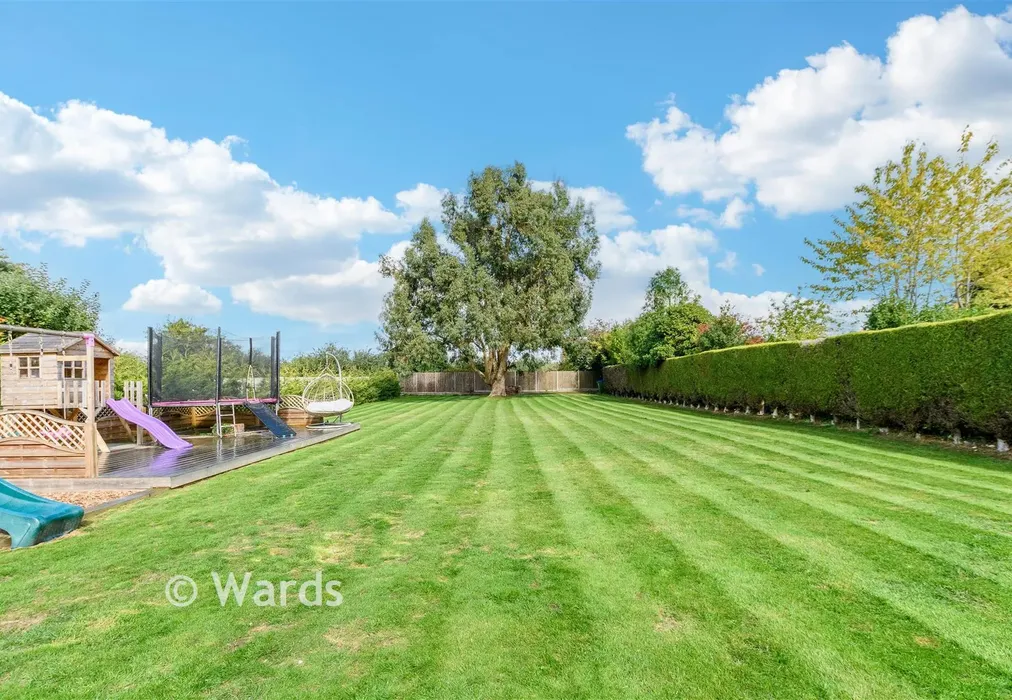 Rear Garden - The Grove, West Kingsdown, Sevenoaks, Kent - Wards of Kent