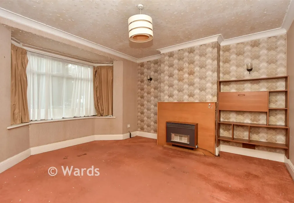 Lounge - Hunters Way, Darland, Upper Gillingham, Kent - Wards of Kent