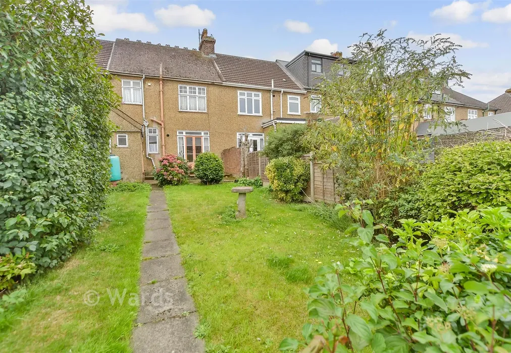 Rear Garden - Hunters Way, Darland, Upper Gillingham, Kent - Wards of Kent