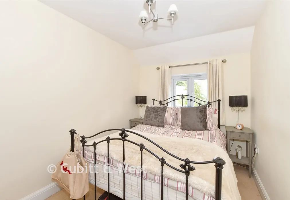 Bedroom 2 - Quinta Mews, Pease Pottage, Crawley, West Sussex - Wards of Kent