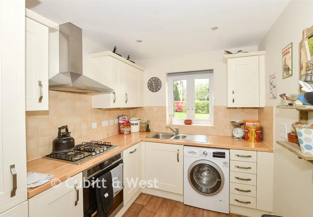 Kitchen/Diner - Quinta Mews, Pease Pottage, Crawley, West Sussex - Wards of Kent