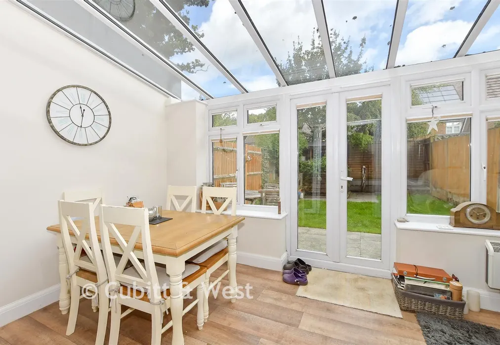 Conservatory - Quinta Mews, Pease Pottage, Crawley, West Sussex - Wards of Kent