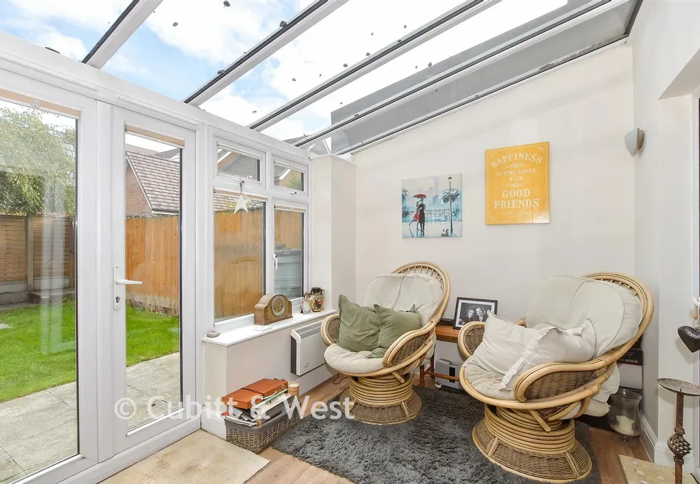Conservatory - Quinta Mews, Pease Pottage, Crawley, West Sussex - Wards of Kent