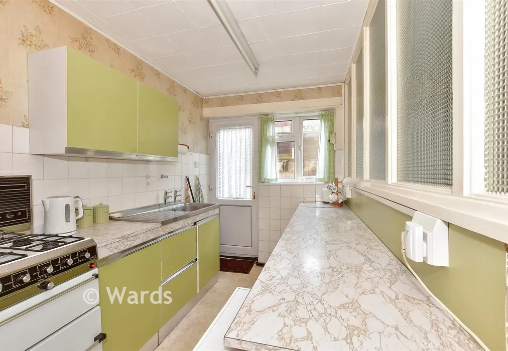 Kitchen - Whitstable Road, Canterbury, Kent - Wards of Kent