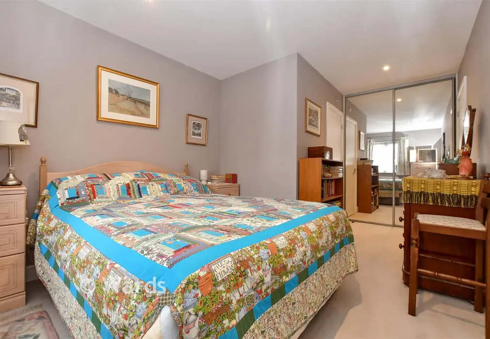 Bedroom 1 - Quinn Close, Deal, Kent - Wards of Kent