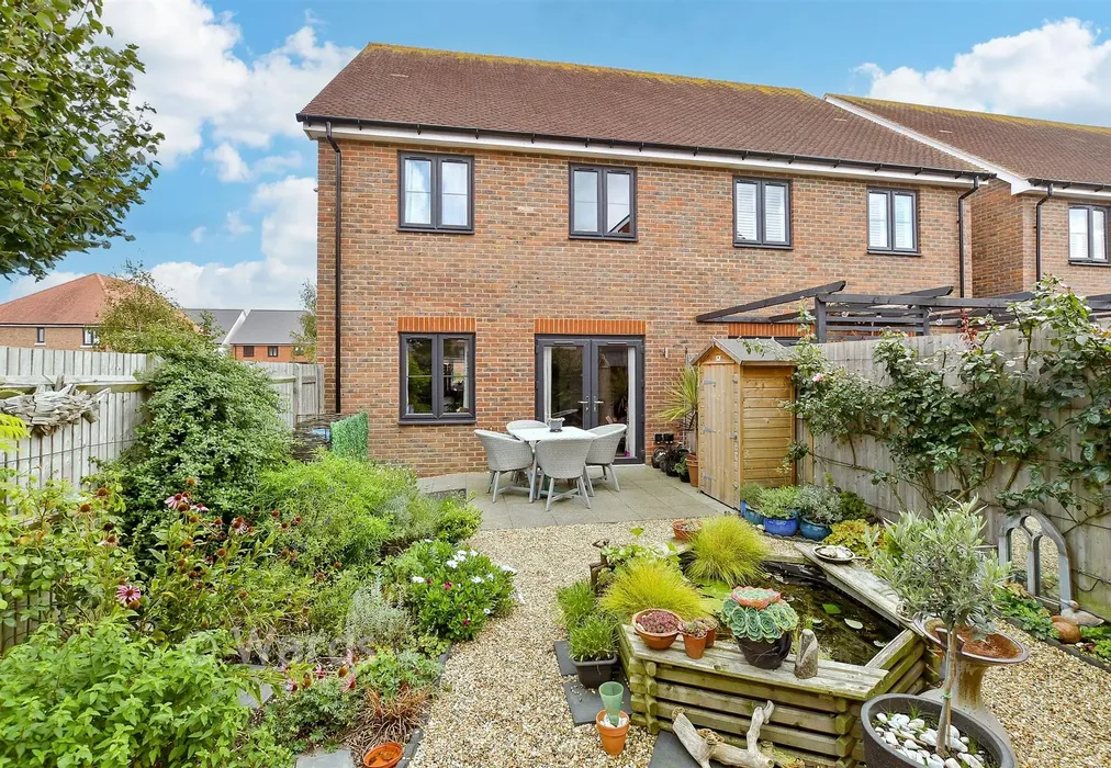 Rear Elevation - Quinn Close, Deal, Kent - Wards of Kent