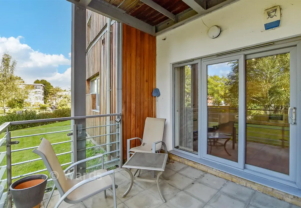Balcony / Terrace - Cornhill Place, Maidstone, Kent - Wards of Kent
