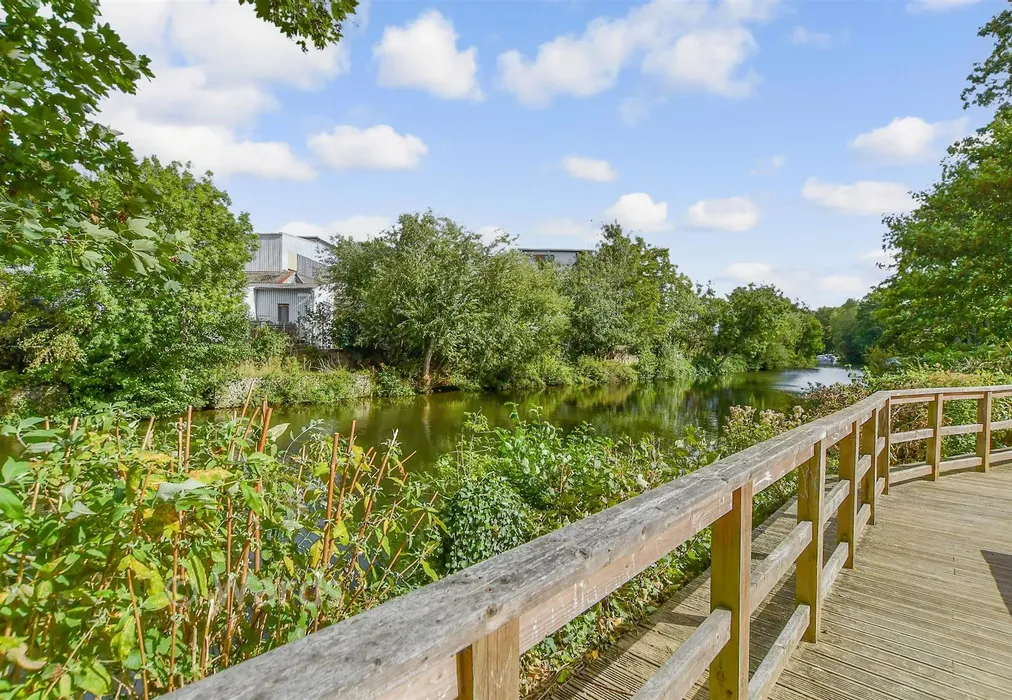 Surrounding Area - Cornhill Place, Maidstone, Kent - Wards of Kent