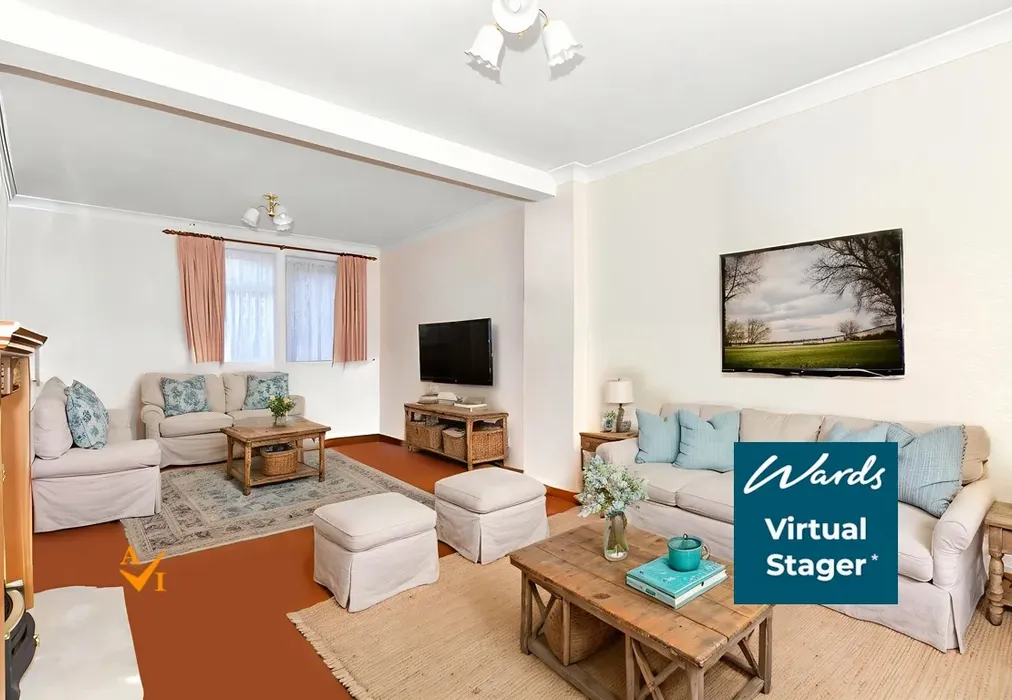 Lounge/Diner (Farmhouse style) - Cheshire Road, Maidstone, Kent - Wards of Kent