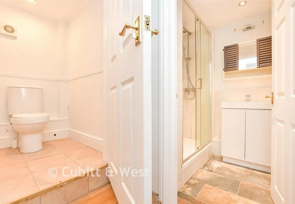 Internal Lifestyle Photograph - Cavendish Road, Sutton, Surrey - Wards of Kent