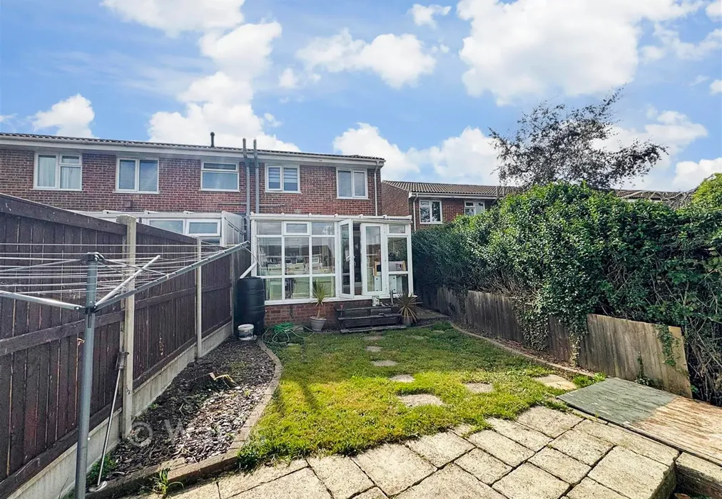 Garden - Witley Walk, Whitfield, Dover, Kent - Wards of Kent