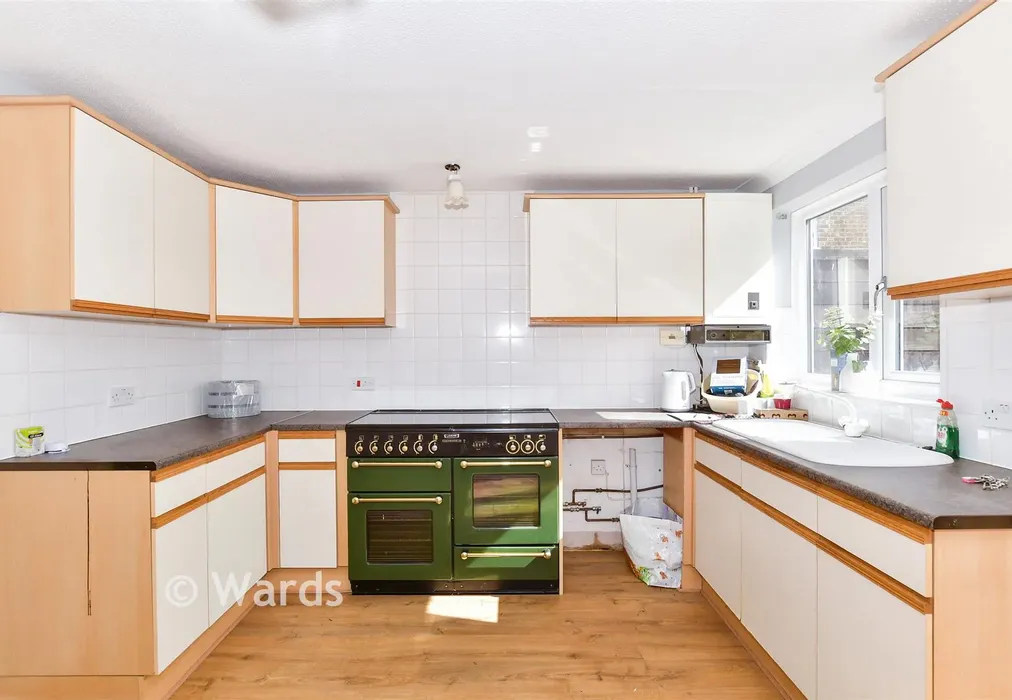 Kitchen/Diner - Barleycorn, Leybourne, West Malling, Kent - Wards of Kent