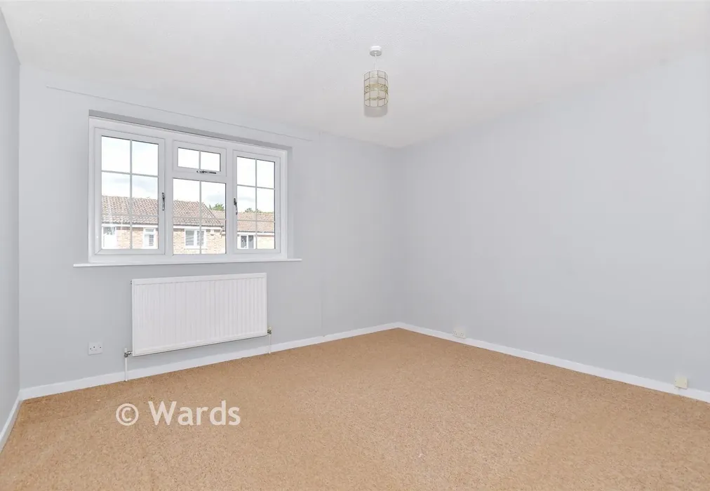 Bedroom 1 - Barleycorn, Leybourne, West Malling, Kent - Wards of Kent