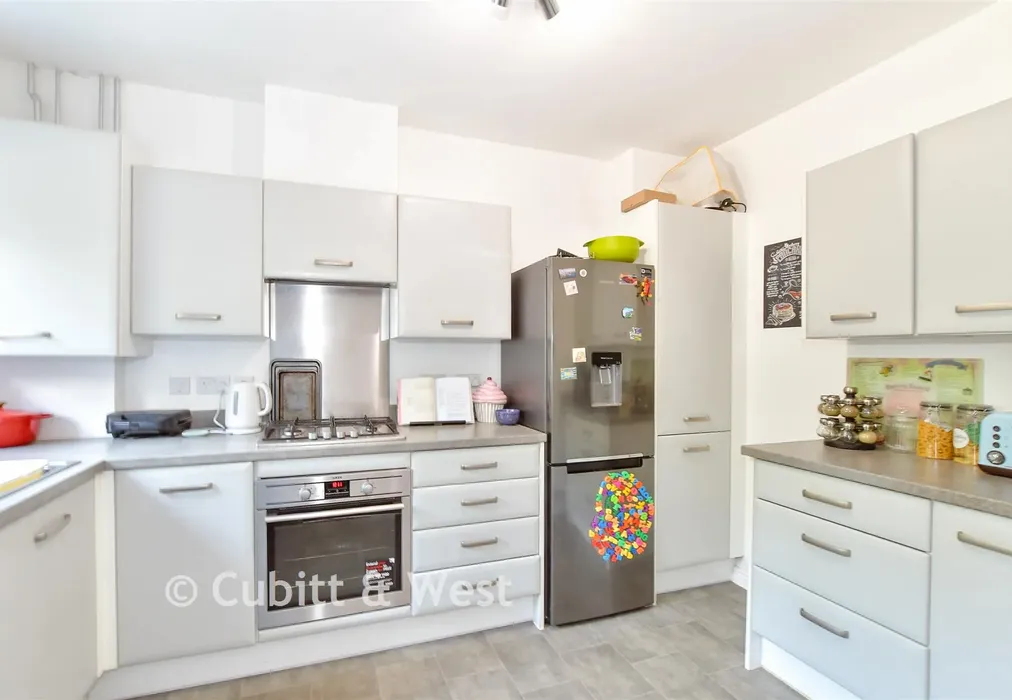 Kitchen - Barge Close, Yapton, Arundel, West Sussex - Wards of Kent