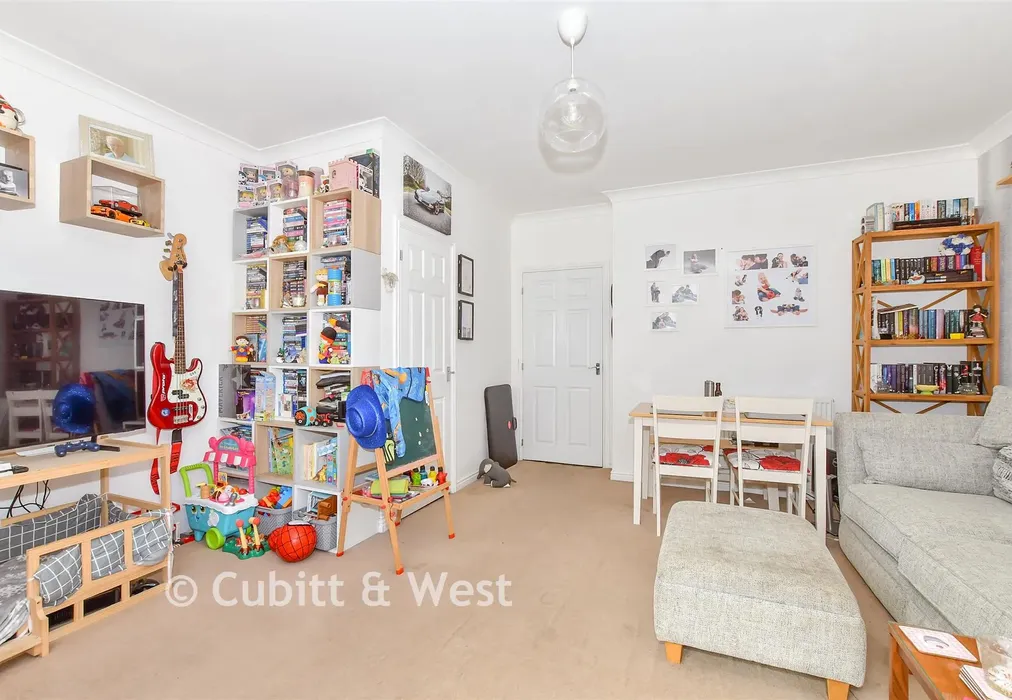 Lounge/Diner - Barge Close, Yapton, Arundel, West Sussex - Wards of Kent