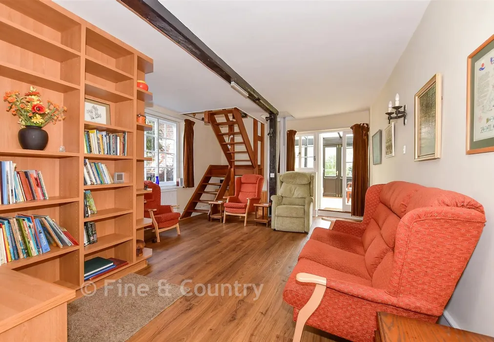 Living Room - High Street, Fordwich, Canterbury, Kent - Wards of Kent