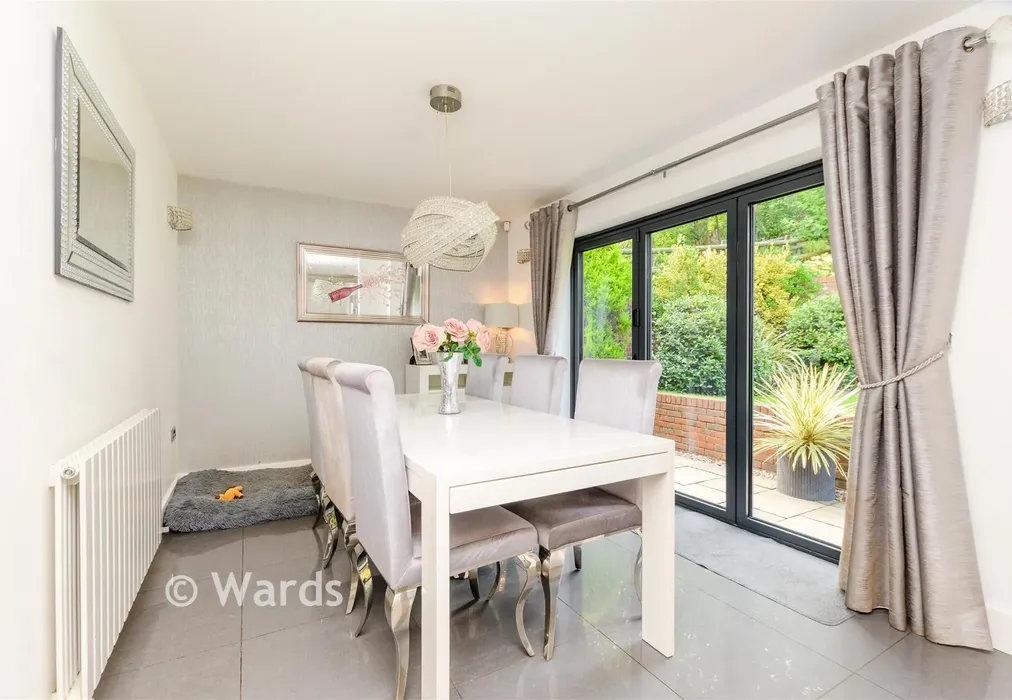 Dining Area - Valley Lane, Culverstone, Meopham, Kent - Wards of Kent
