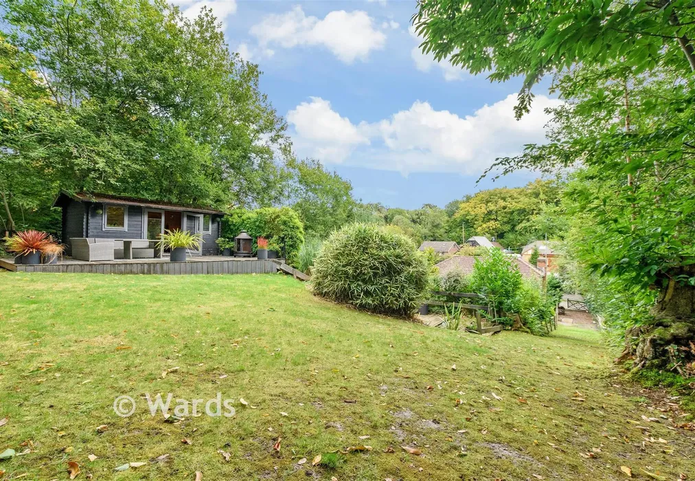 Rear Garden - Valley Lane, Culverstone, Meopham, Kent - Wards of Kent