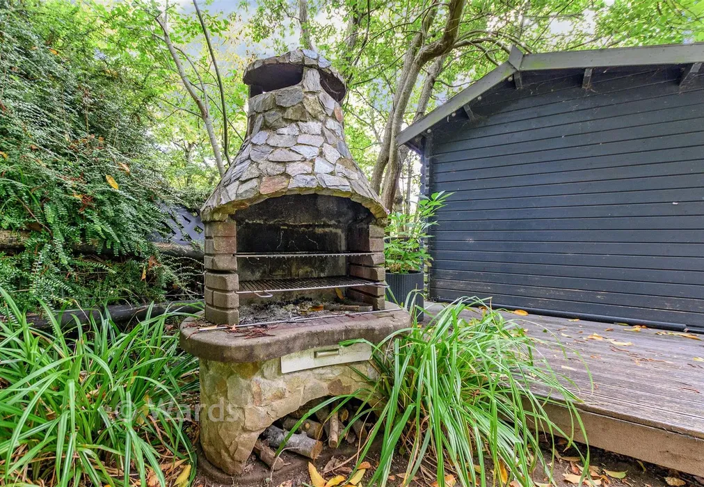 External Feature - Valley Lane, Culverstone, Meopham, Kent - Wards of Kent