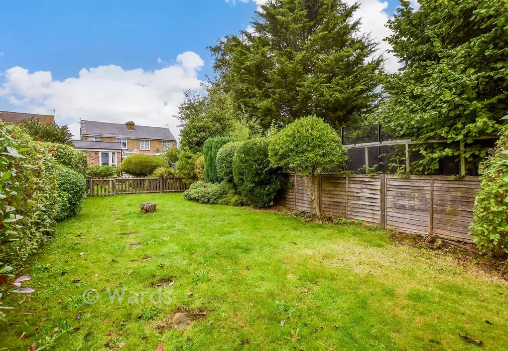 Rear Garden - Plains Avenue, Maidstone, Kent - Wards of Kent