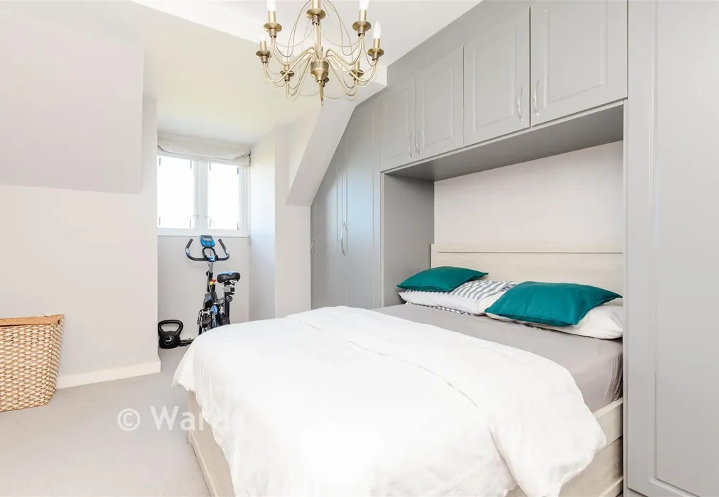Bedroom 1 - Fairlawn Crescent, Greenhithe, Kent - Wards of Kent