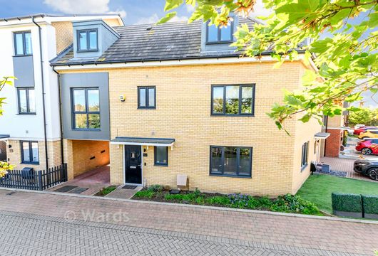 Fairlawn Crescent, Greenhithe, Kent - Wards of Kent