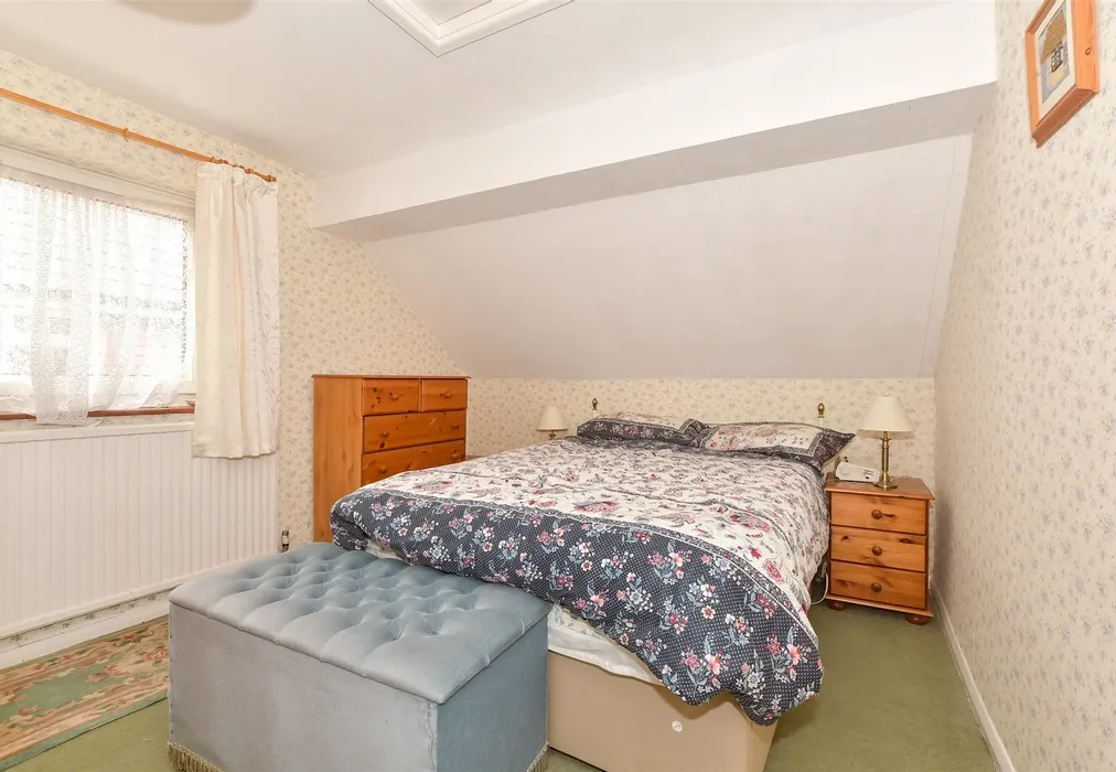 Bedroom 4 - Hillcrest Close, Scaynes Hill, Haywards Heath, West Sussex - Wards of Kent