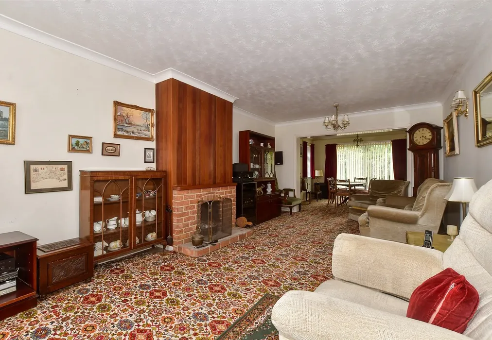 Lounge - Hillcrest Close, Scaynes Hill, Haywards Heath, West Sussex - Wards of Kent