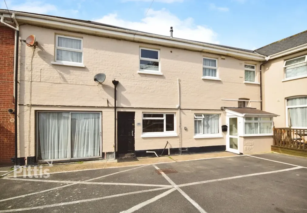  - Park Road Shanklin PO37 - Wards of Kent
