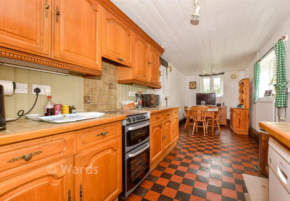 Kitchen/ Breakfast Room - Mill Lane, Shepherdswell, Kent - Wards of Kent