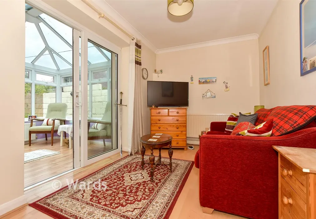 Family Room - Mill Lane, Shepherdswell, Kent - Wards of Kent