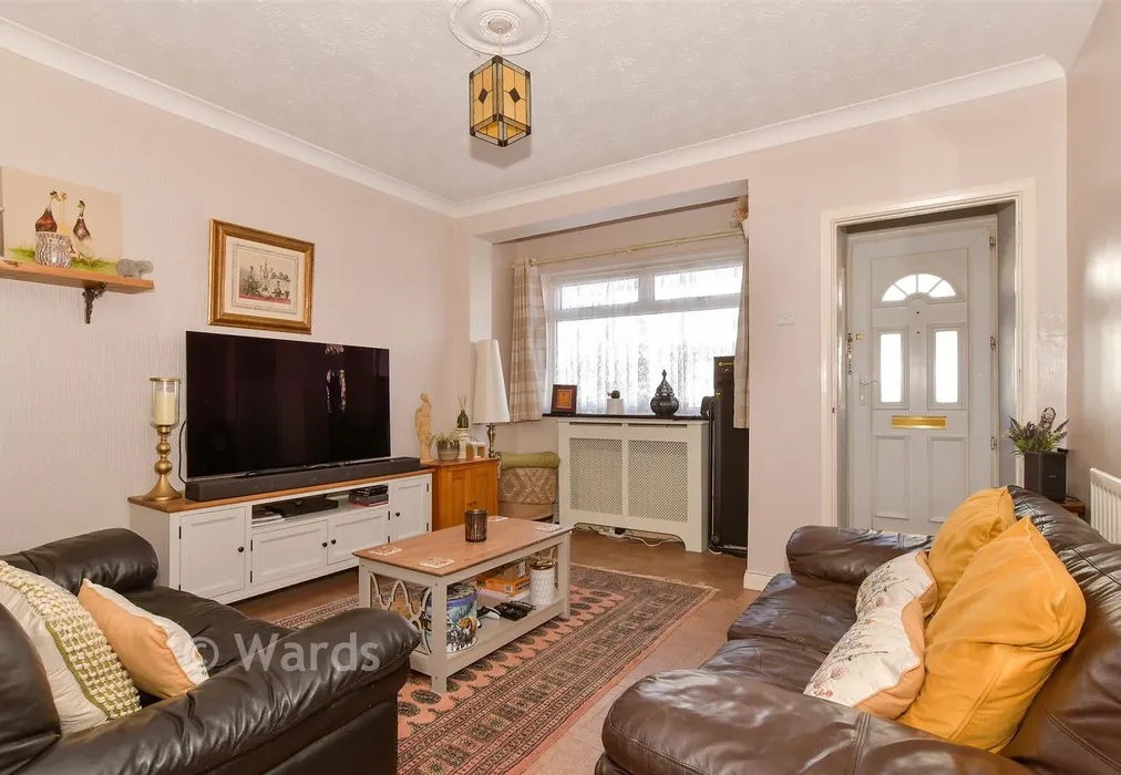 Lounge - Harold Road, Sittingbourne, Kent - Wards of Kent