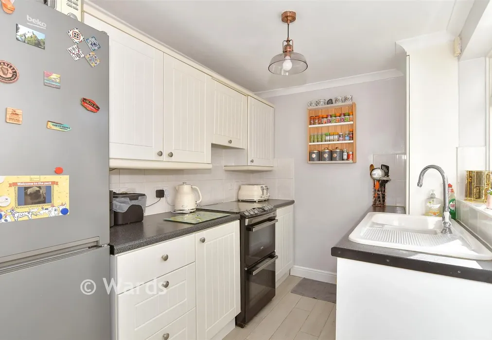 Kitchen - Harold Road, Sittingbourne, Kent - Wards of Kent