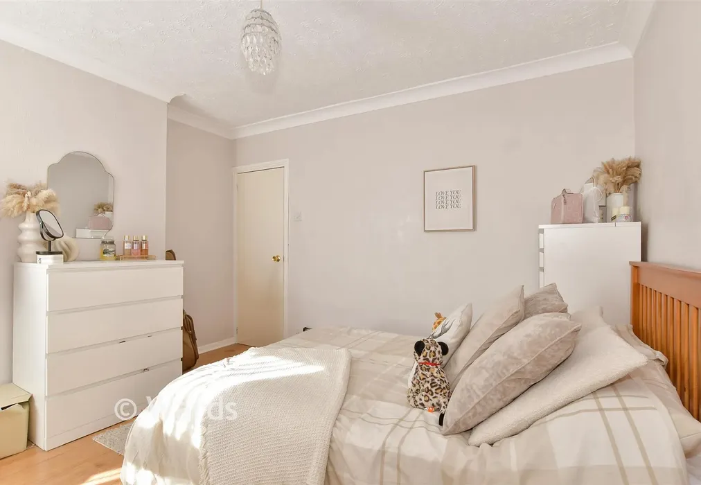 Bedroom 2 - Harold Road, Sittingbourne, Kent - Wards of Kent