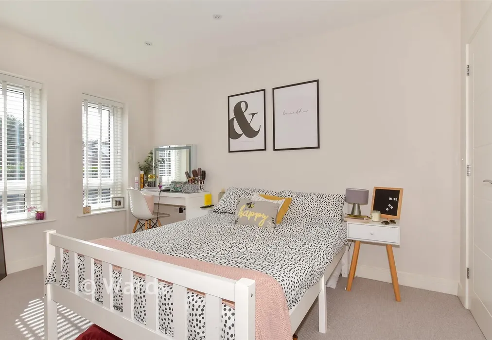 Bedroom 2 - Commodores Close, Minster-On-Sea, Sheerness, Kent - Wards of Kent