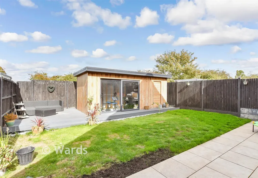 Rear Garden - Commodores Close, Minster-On-Sea, Sheerness, Kent - Wards of Kent