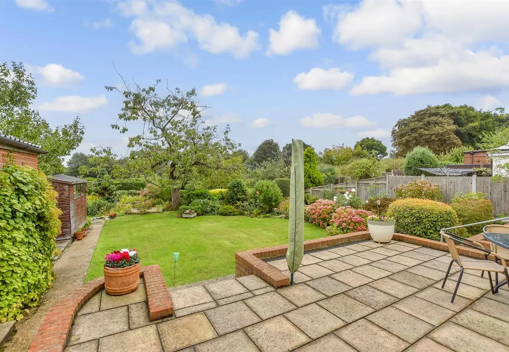 Patio / Decking - Wises Lane, Borden, Sittingbourne, Kent - Wards of Kent