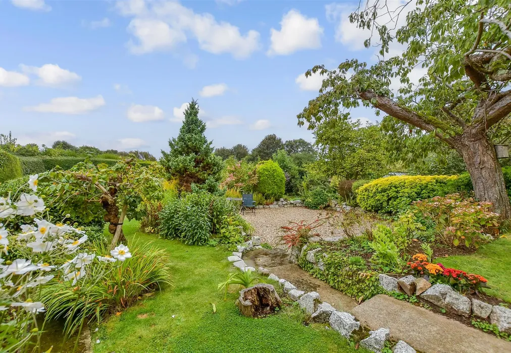 Rear Garden - Wises Lane, Borden, Sittingbourne, Kent - Wards of Kent